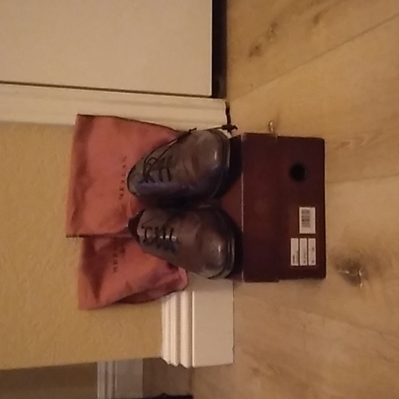 Mezlan Men's Capua Lace Up Wingtip Oxfords(9M) - Picture 1 of 10